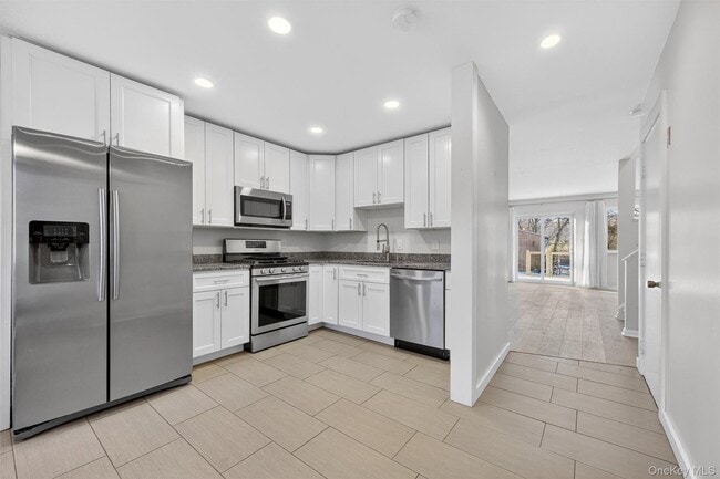 Foto del edificio - 175 Sterling Pl