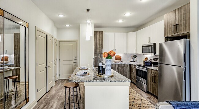 Foto del edificio - 7100 Uvalde Rd