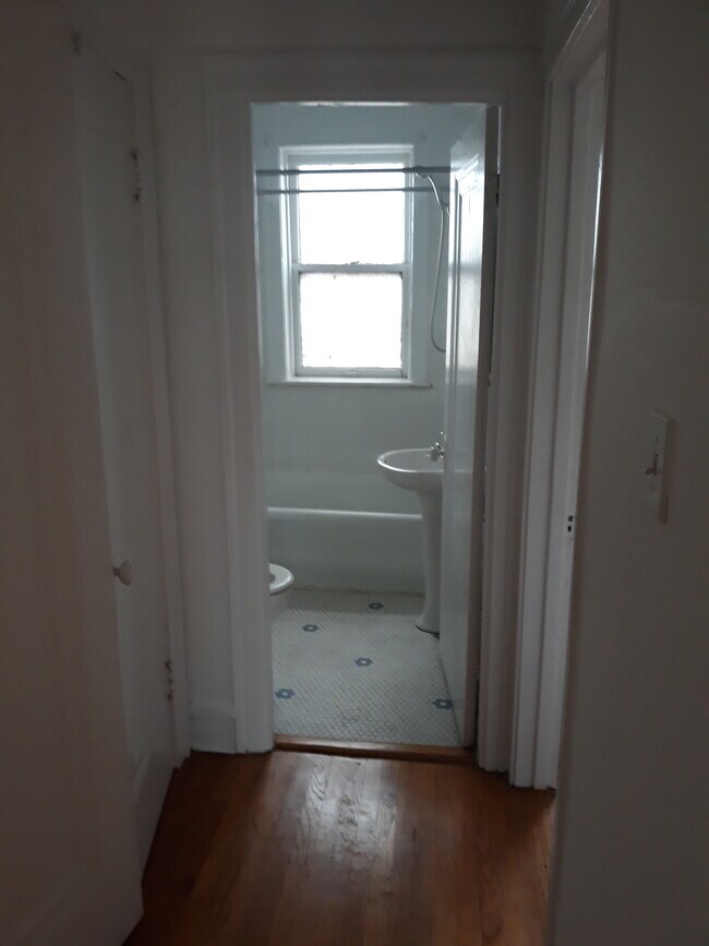 Building Photo - 4418 N Whipple St