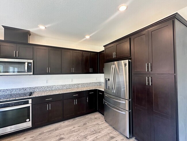 Foto del edificio - Luxurious 3 Bedroom 2.5 Bath in Hayward