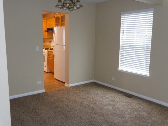 Foto del edificio - 2704 Peppertree Lane