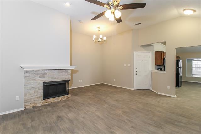 Building Photo - 914 Plantation Dr