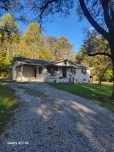 Building Photo - 508 Richards Cemetery Rd