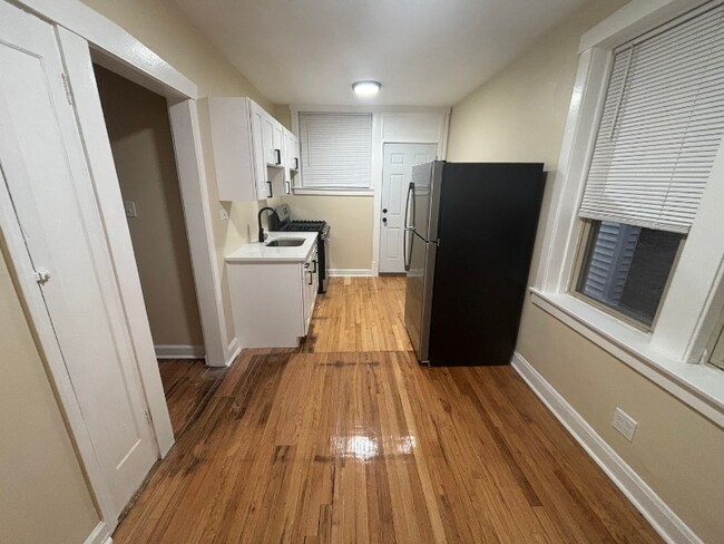 Foto del edificio - 3518 N Long Ave