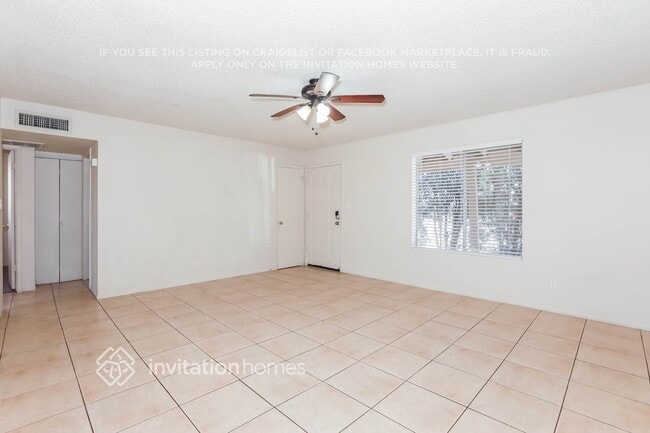 Foto del edificio - 1904 S Apache Dr