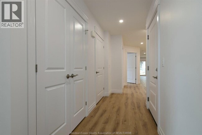 Building Photo - 101 Arthur St S