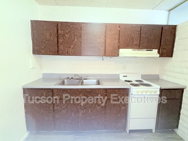 Building Photo - 20 N Leonora Ave