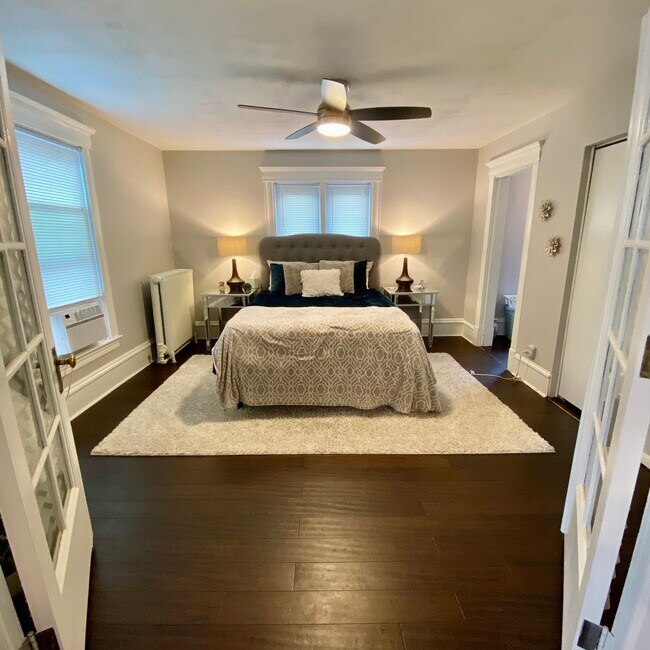Bedroom #1 w/ two closets - 1431 Adams St NE