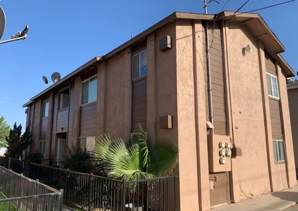 1107 L St Unit C, Bakersfield, CA 93304 Room for Rent in Bakersfield