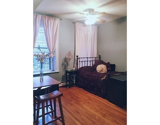 Primary Photo - 362 Commonwealth Avenue