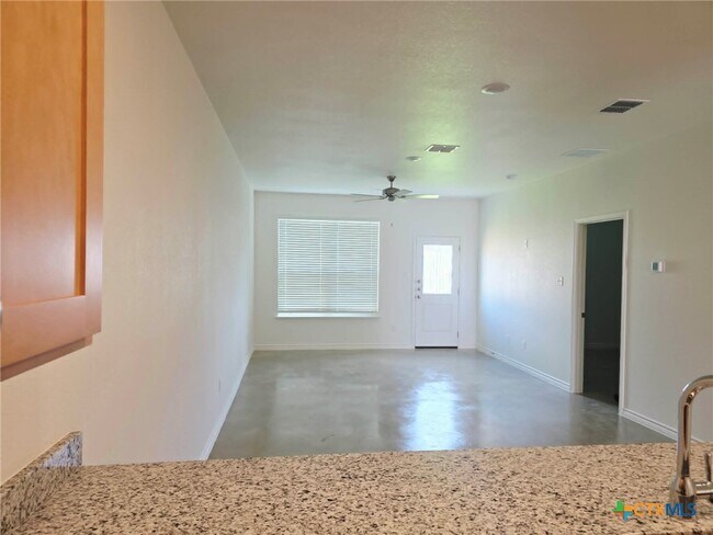 Foto del edificio - 3805 Sugar Hackberry Trl