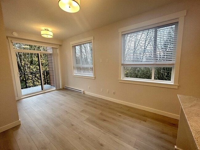 Building Photo - 406 32690 14TH AVENUE