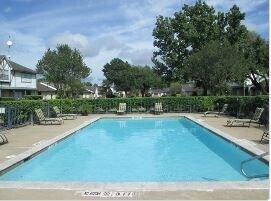 Foto del edificio - 1213 Lyric Ln