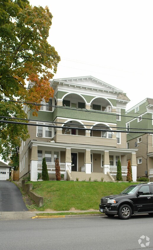 36 Fairview Ave, Hudson, NY 12534 Apartments in Hudson, NY