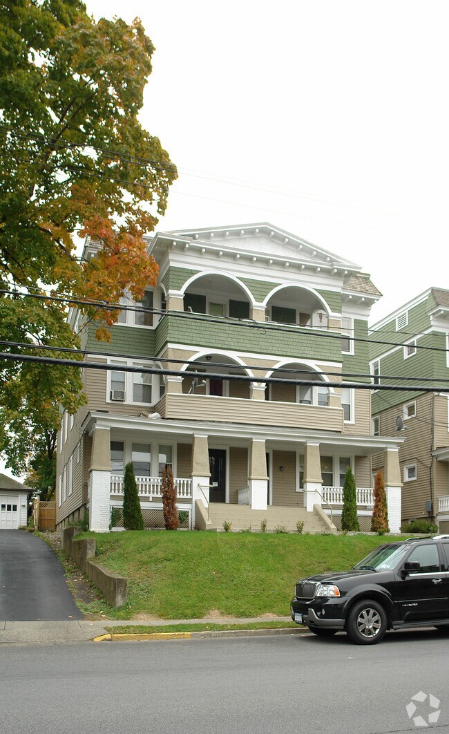 36 Fairview Ave Hudson, NY 12534 Rentals Hudson, NY
