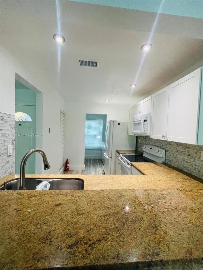 Foto del edificio - 8084 NW 41st Ct