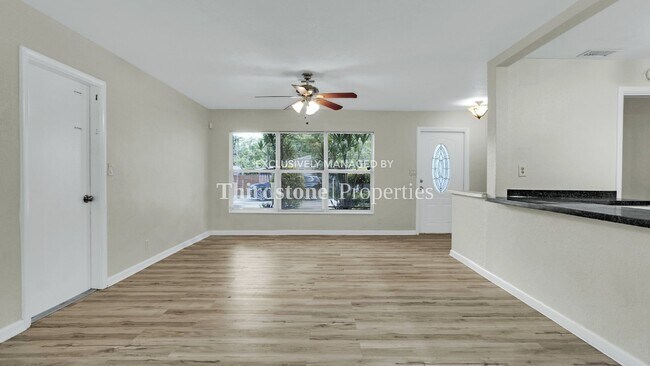 Foto del edificio - 3002 Arthur St