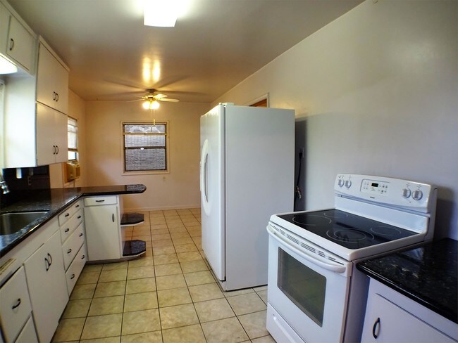 Building Photo - 173 Connors Ave