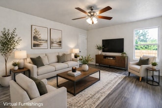 Building Photo - 3204 Stonewall Dr