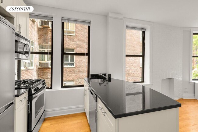 Foto del edificio - 11 1/2 W 84th St