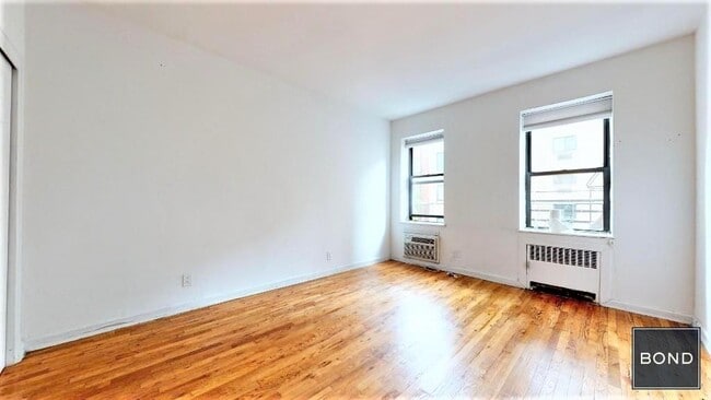 Building Photo - 432 E 83rd St