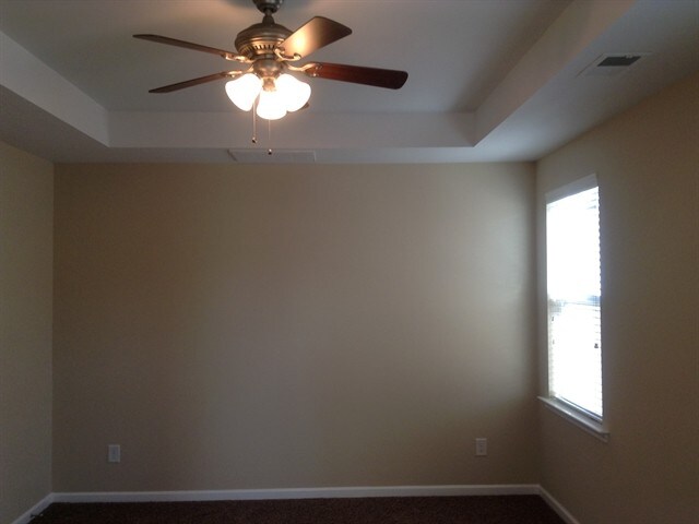 Foto del edificio - 6335 Hove Rd