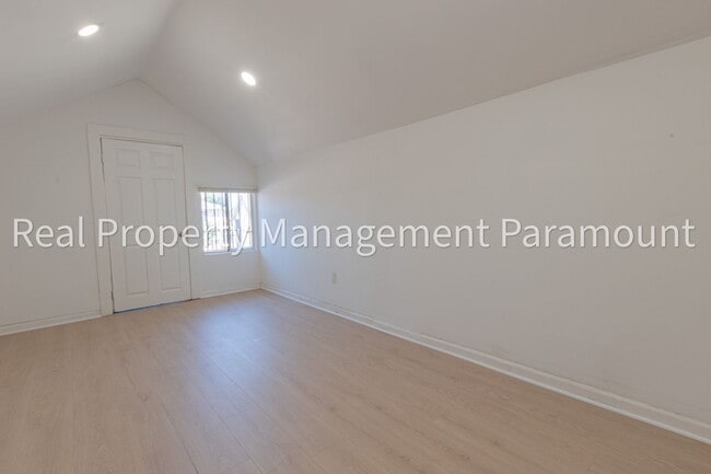 Photo - 433 W 56th St Apartment