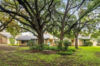 Building Photo - 9520 Quail Village Ln