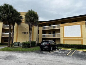 Building Photo - 9000 NW 28th Dr