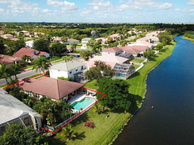 Foto del edificio - 1682 S Club Drive