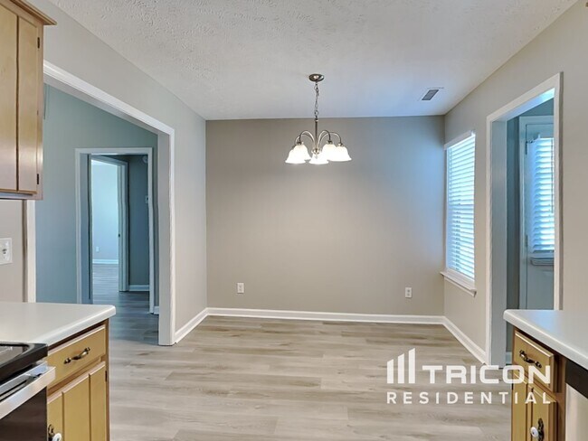 Foto del edificio - 928 Pin Oak Dr
