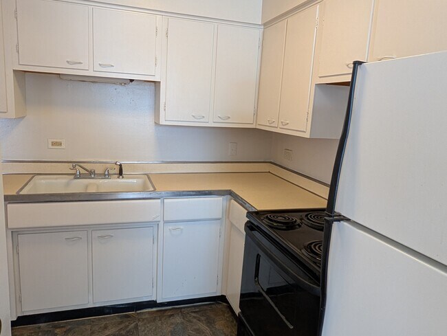Foto del edificio - 1040 Ashland Ave