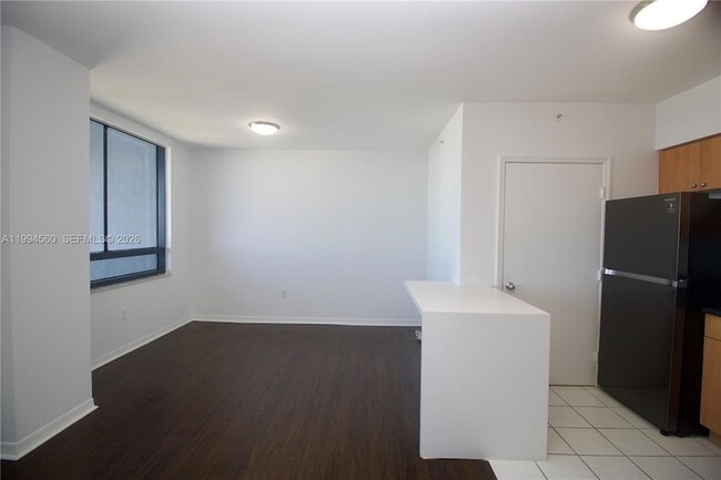 Foto del edificio - 1330 West Ave