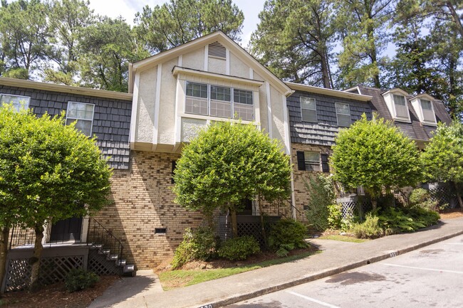 Building Photo - 822 Vestavia Villa Ct