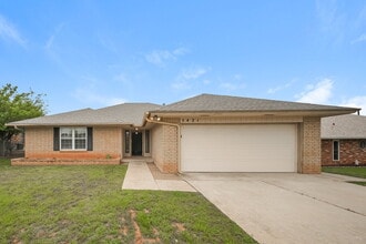 Building Photo - 5421 Sudbury Ln
