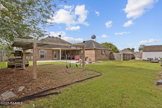 Building Photo - 116 Alexis Dr