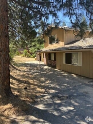 Building Photo - 43126 E Sugar Pine Dr