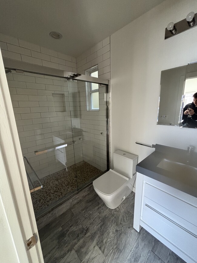 Foto del edificio - 851 46th Ave