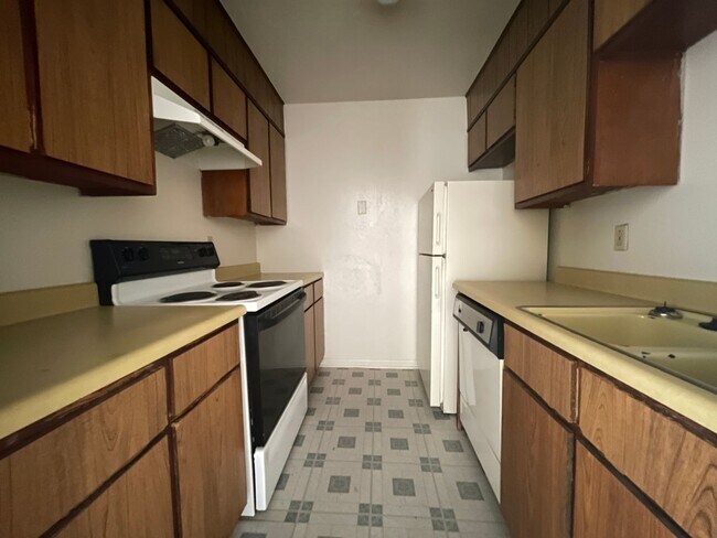 Foto del edificio - 4306 Lake Rd