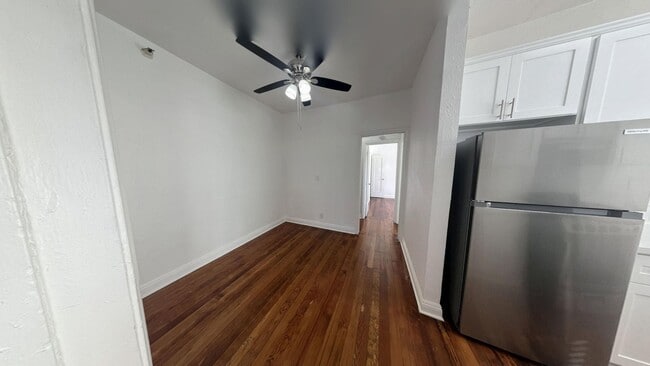 Interior Photo - Hannah on 9th