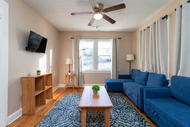 Building Photo - 2217 13th St