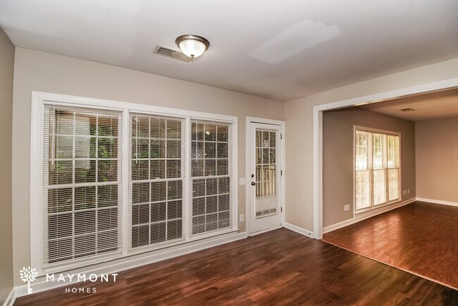 Foto del edificio - 15734 Glencastle St