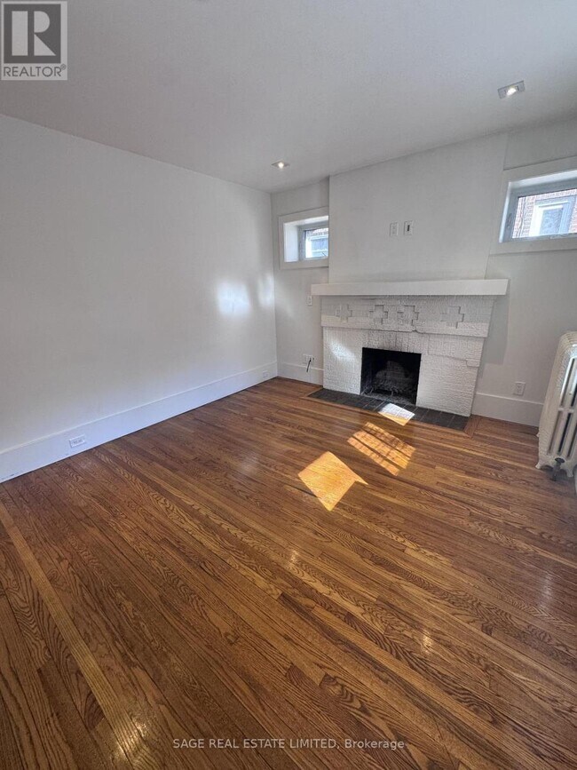 Photo du bâtiment - 302 Sumach St