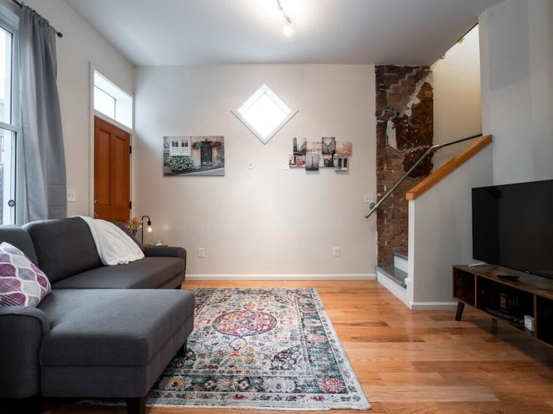 Foto principal - 1606 Pleasant St