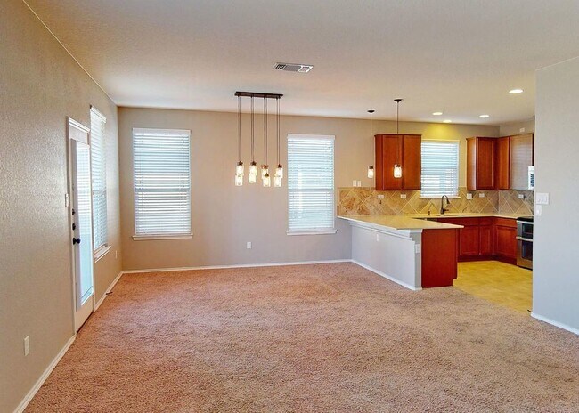 Foto del edificio - Large 4/3/2 Home in West Village at Creekside!