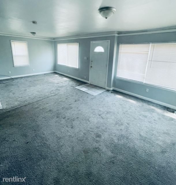 Building Photo - 3 br, 2 bath House - 7075 Meadow Ave