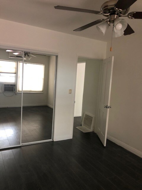 Bedroom with large closet - 11855 Weddington St