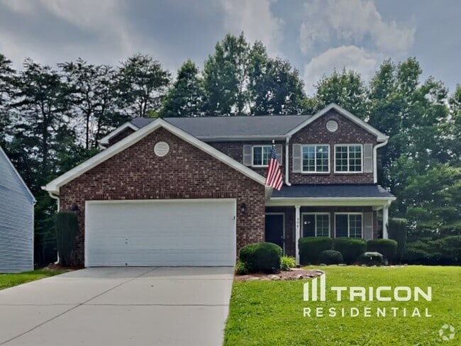 Building Photo - 306 Walnut Crossing Dr