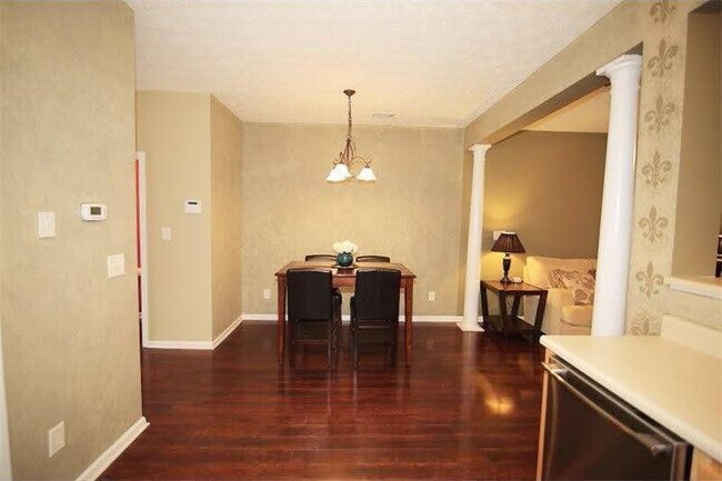 Foto del edificio - 2977 Greyhawk Ln