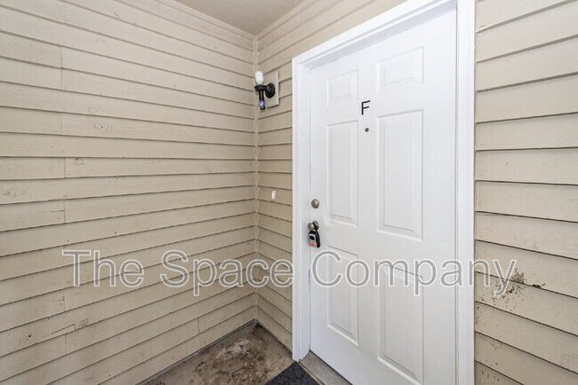 Foto del edificio - 2020 Coldspring Dr
